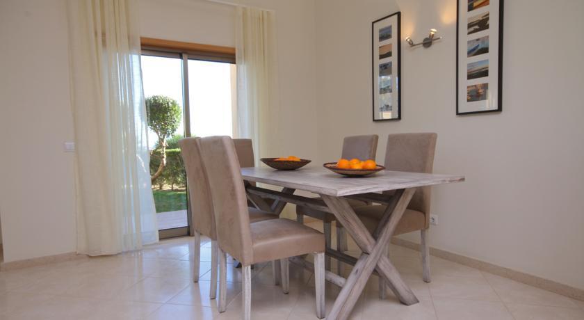 אלבופיירה Pinheiros Da Balaia Villas מראה חיצוני תמונה