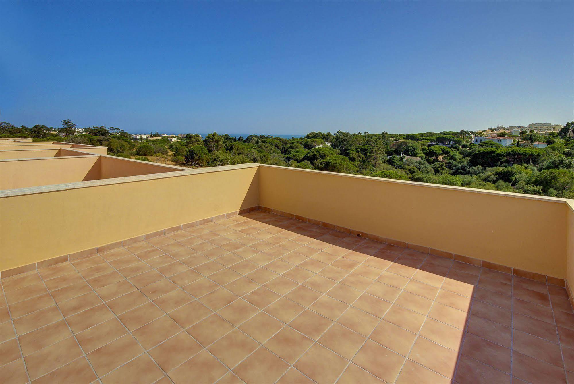 אלבופיירה Pinheiros Da Balaia Villas מראה חיצוני תמונה