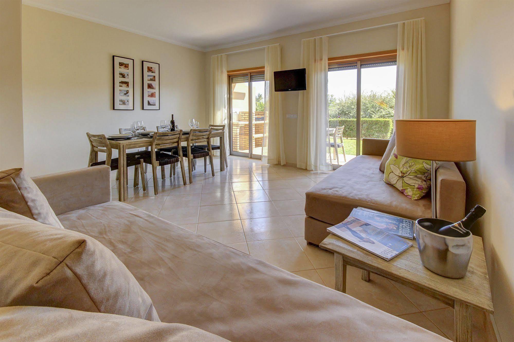 אלבופיירה Pinheiros Da Balaia Villas מראה חיצוני תמונה