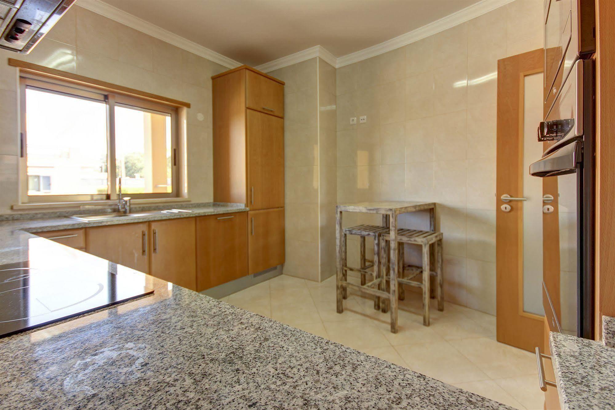 אלבופיירה Pinheiros Da Balaia Villas מראה חיצוני תמונה